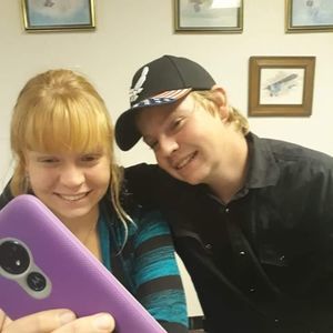 Meet your Posher, Danielle lynn